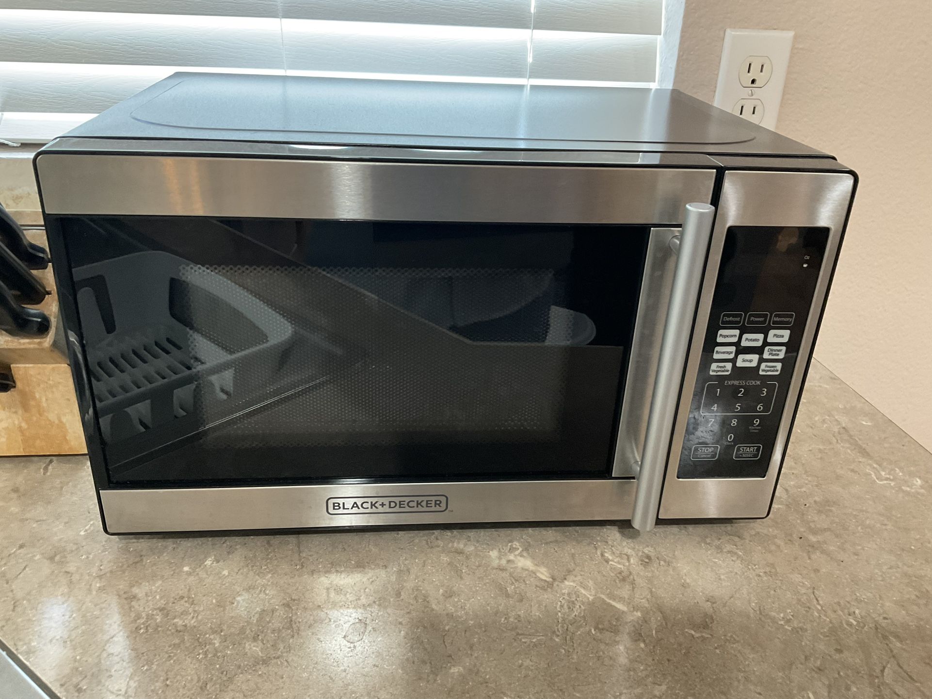 Small Counter Top Microwave
