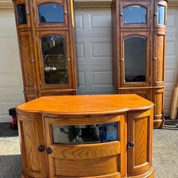 Solid Oak Entertainment Center w/ Glass Cabinets – Vintage & Elegant