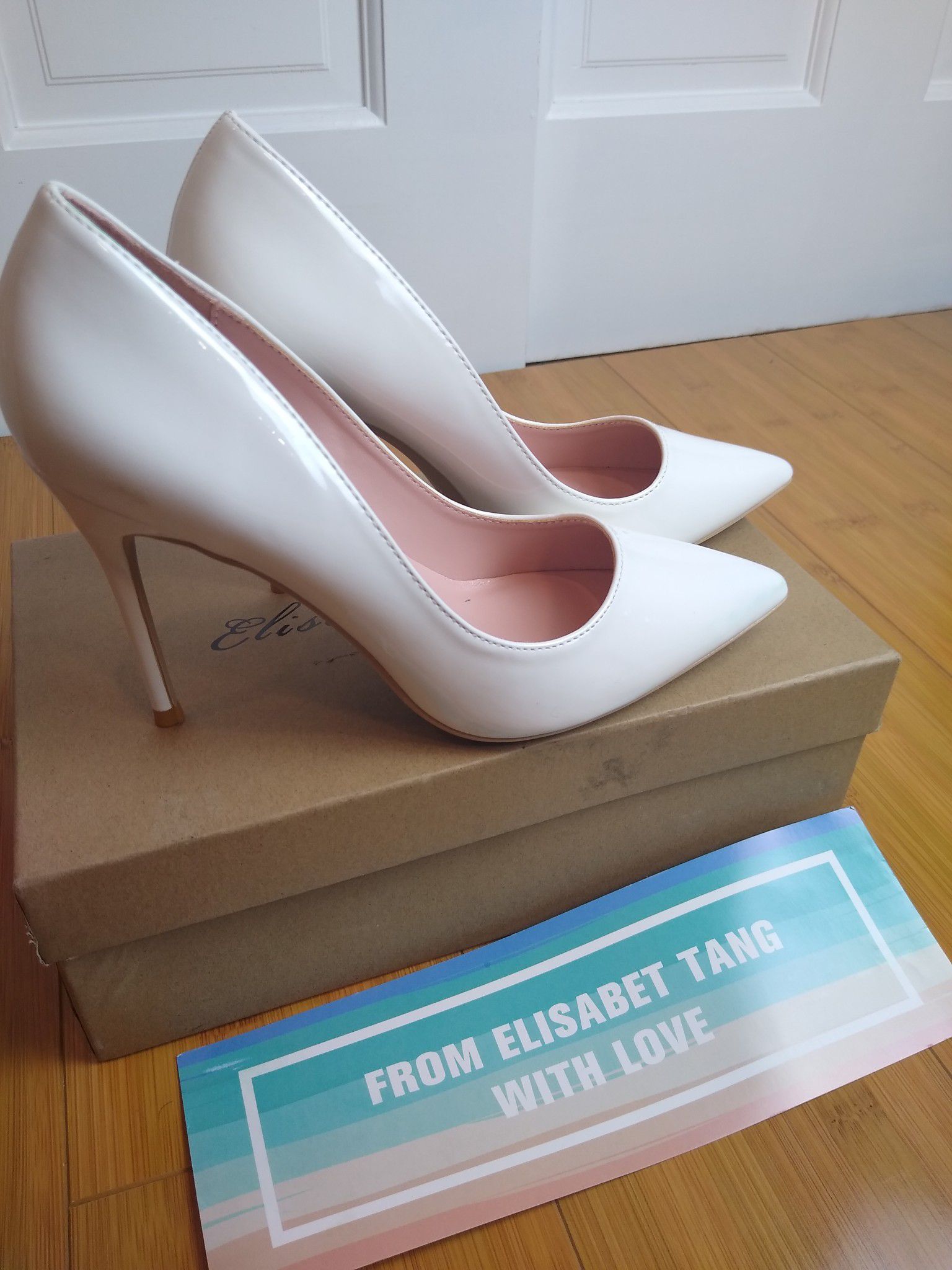 Pick up or ship white heels pumps size 7