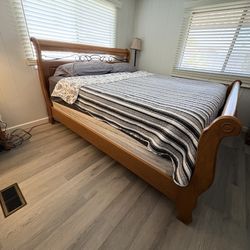 Oak Sleigh Bed, California King
