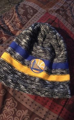Warriors beenie great condition bought wrong size