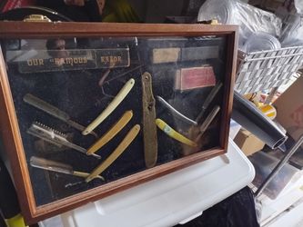 Antique Barbers Razer , Mount Ready.  