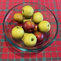 Heavy Glass Bowl with Display Fruit