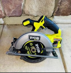 RYOBI ONE+ HP 18V Brushless Cordless Compact 6-1/2 in. Circular Saw (Tool Only)