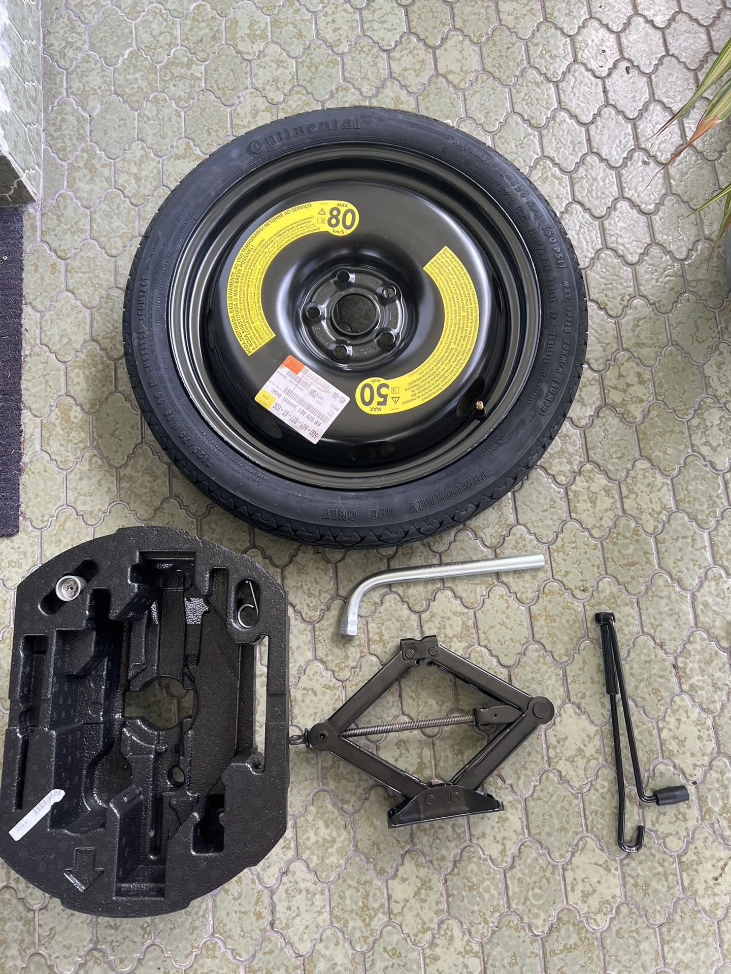 2019-2023 VW Jetta Spare Tire Kit (F060)