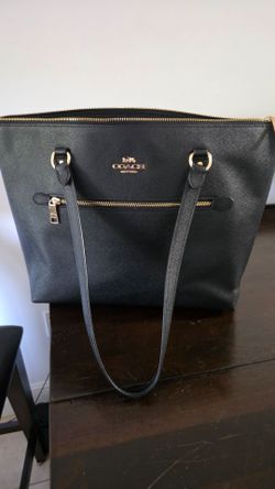 Authentic Coach Gallery Tote – Black