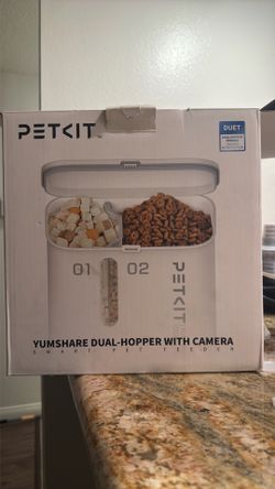 Smart pet feeder