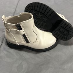 $12 toddler  girls wonder nations boots size 8