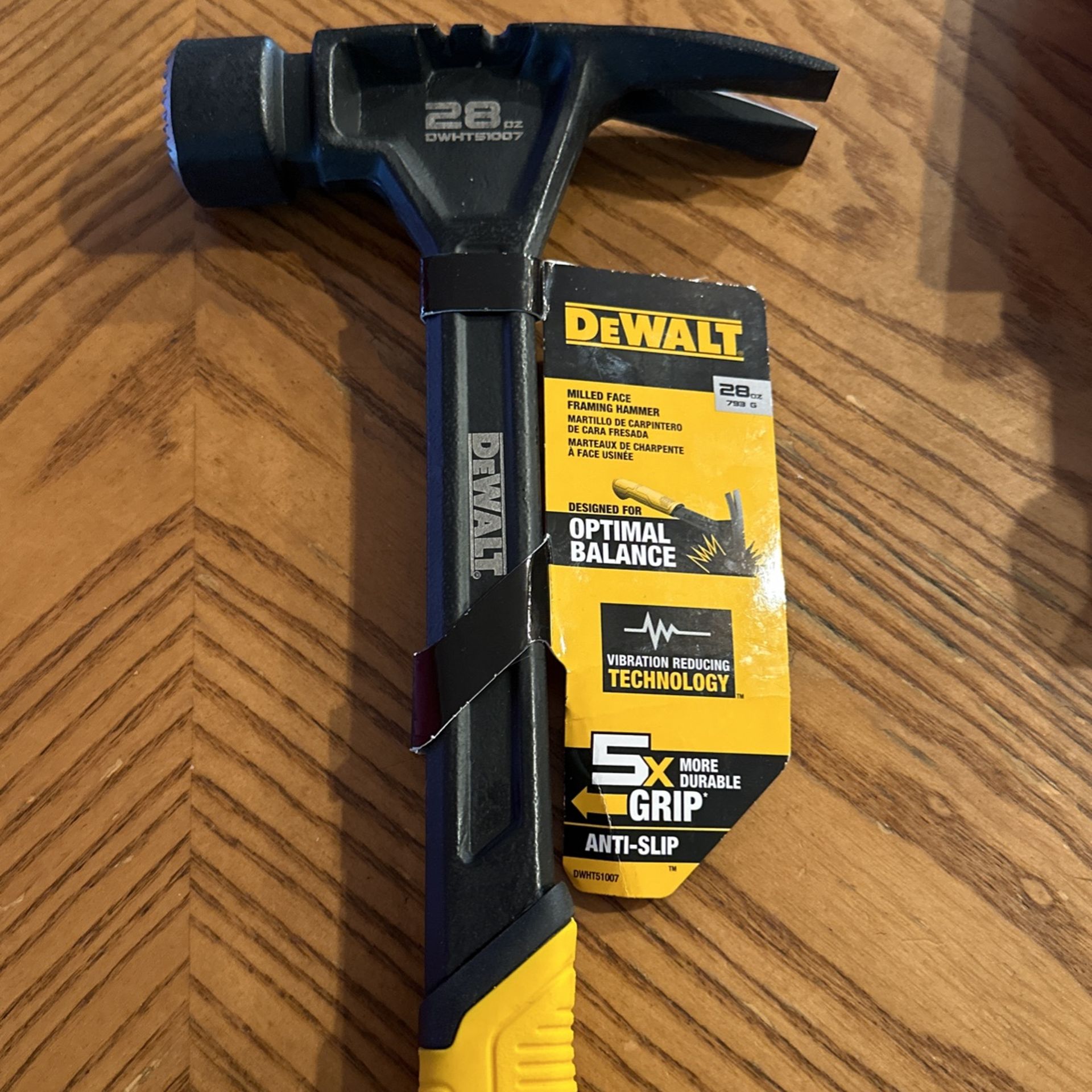 Dewalt 28 Oz Hammer