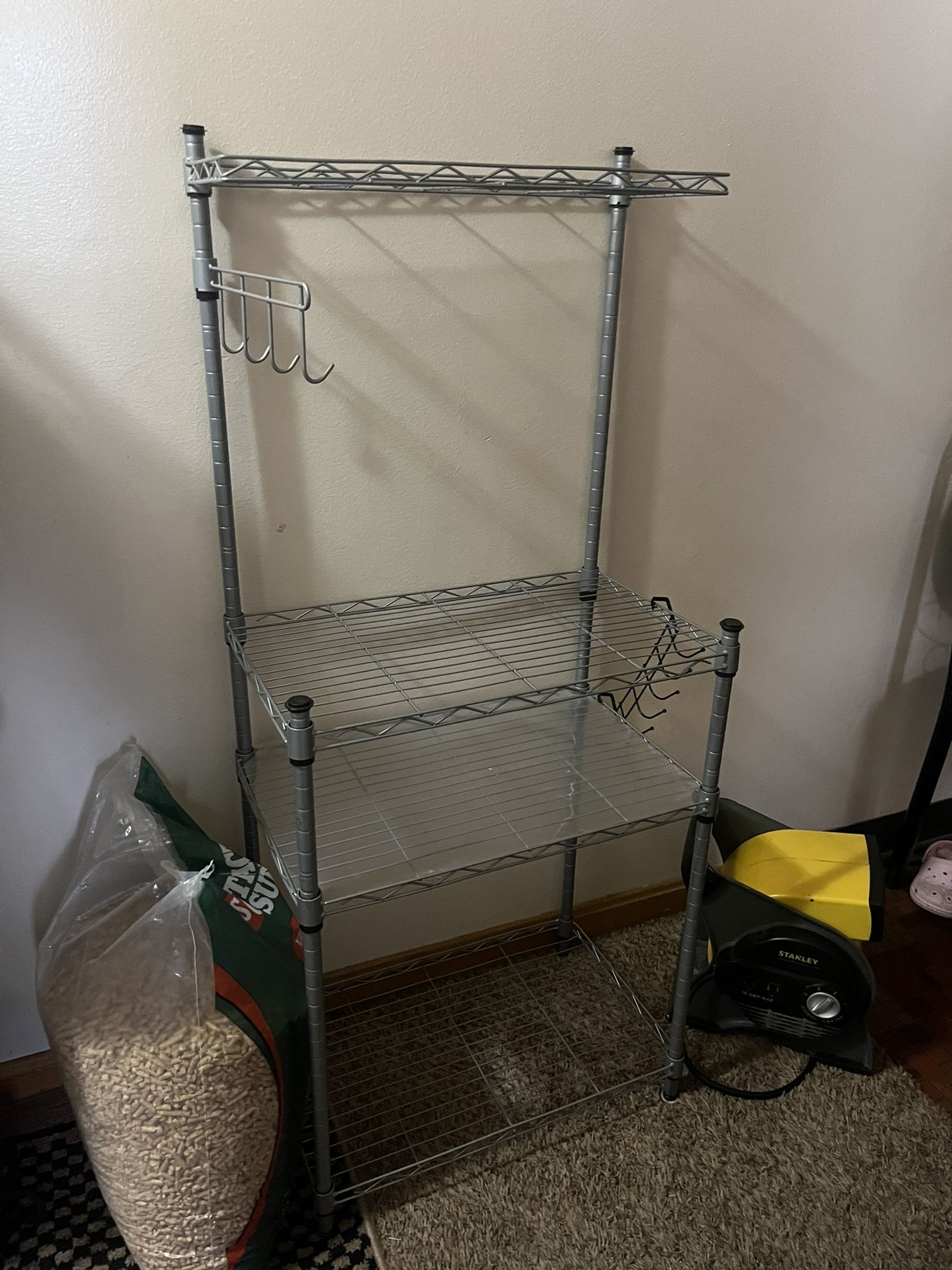Kitchen Bakers Rack