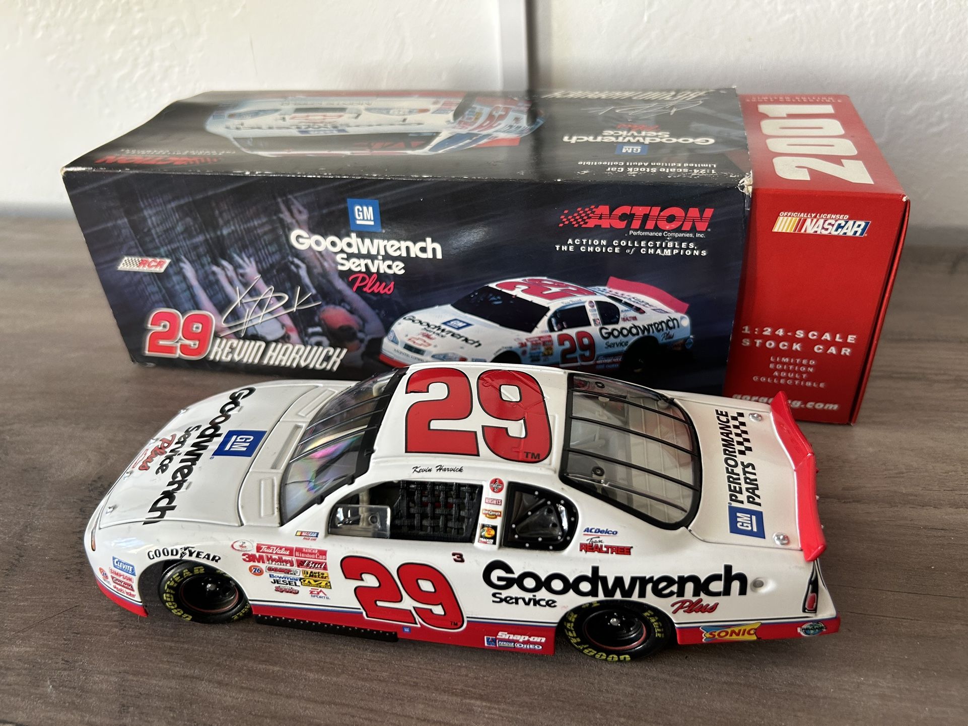 Kevin Harvick #29 GM Goodwrench Service Plus 2001 Monte Carlo