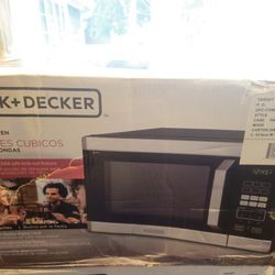 Brand New In Box Black And Decker Microwave