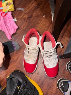 Jordan 11 for trade Size 9