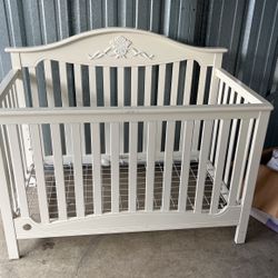 Fisher Price Crib