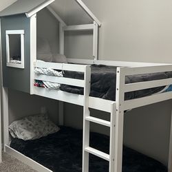 Bunk Bed 