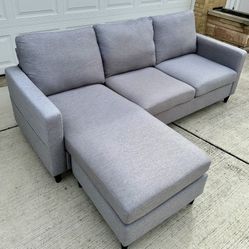 Beautiful Modern Sectional Sofa Couch Like New!!! ( Free Quick Delivery)