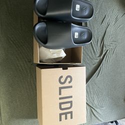 Yeezy Slide Dark Onyx 