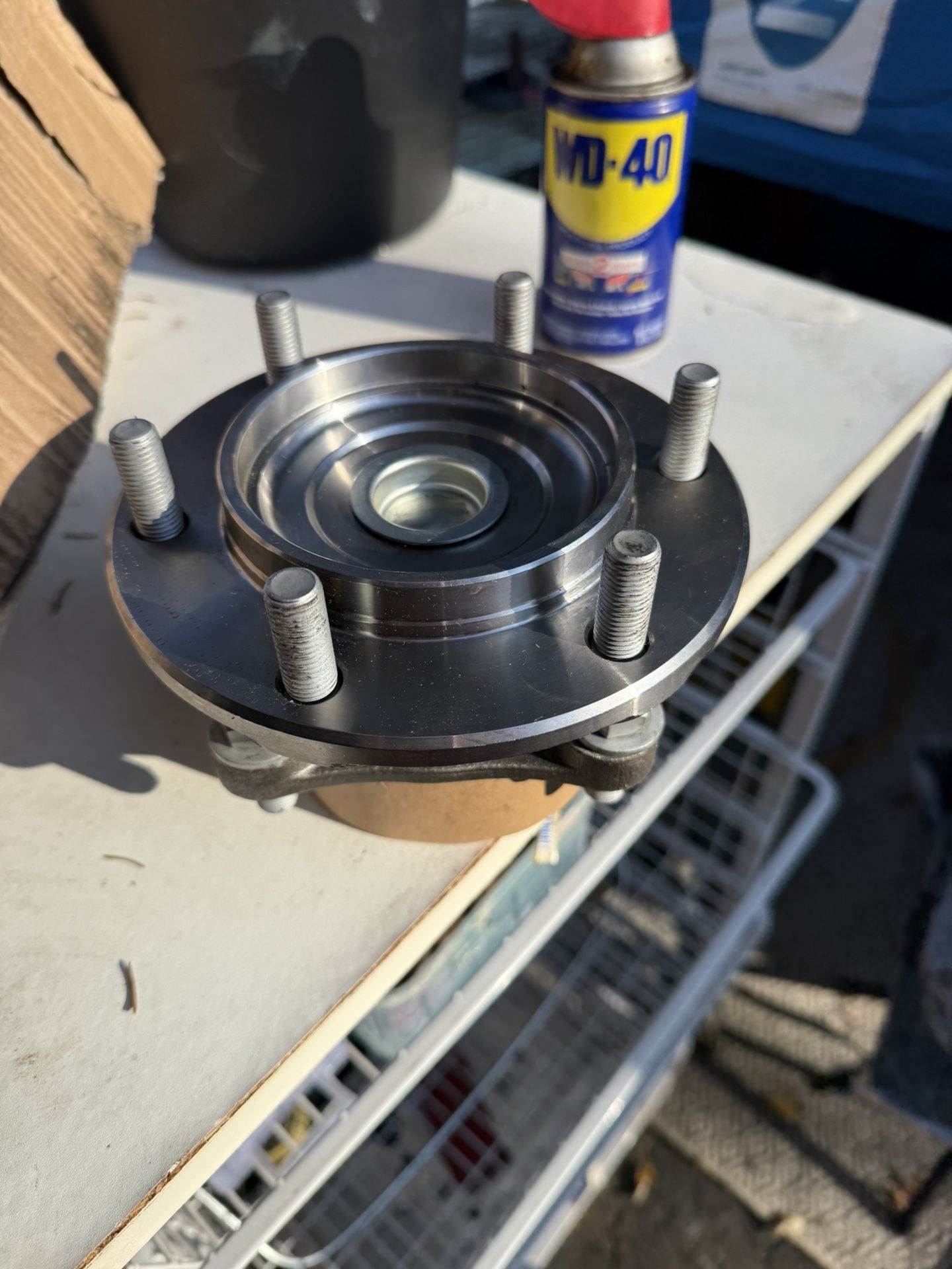 Front Hub And Bearing Assembly. 2 Wheel Drive