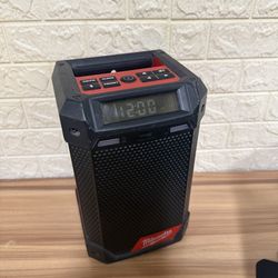 Milwaukee 2951-20 M12 Radio with Battery