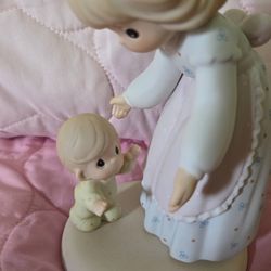 The Precious Moments figurine "Cherish Every Step" (Item #795224, 2nd Edition 