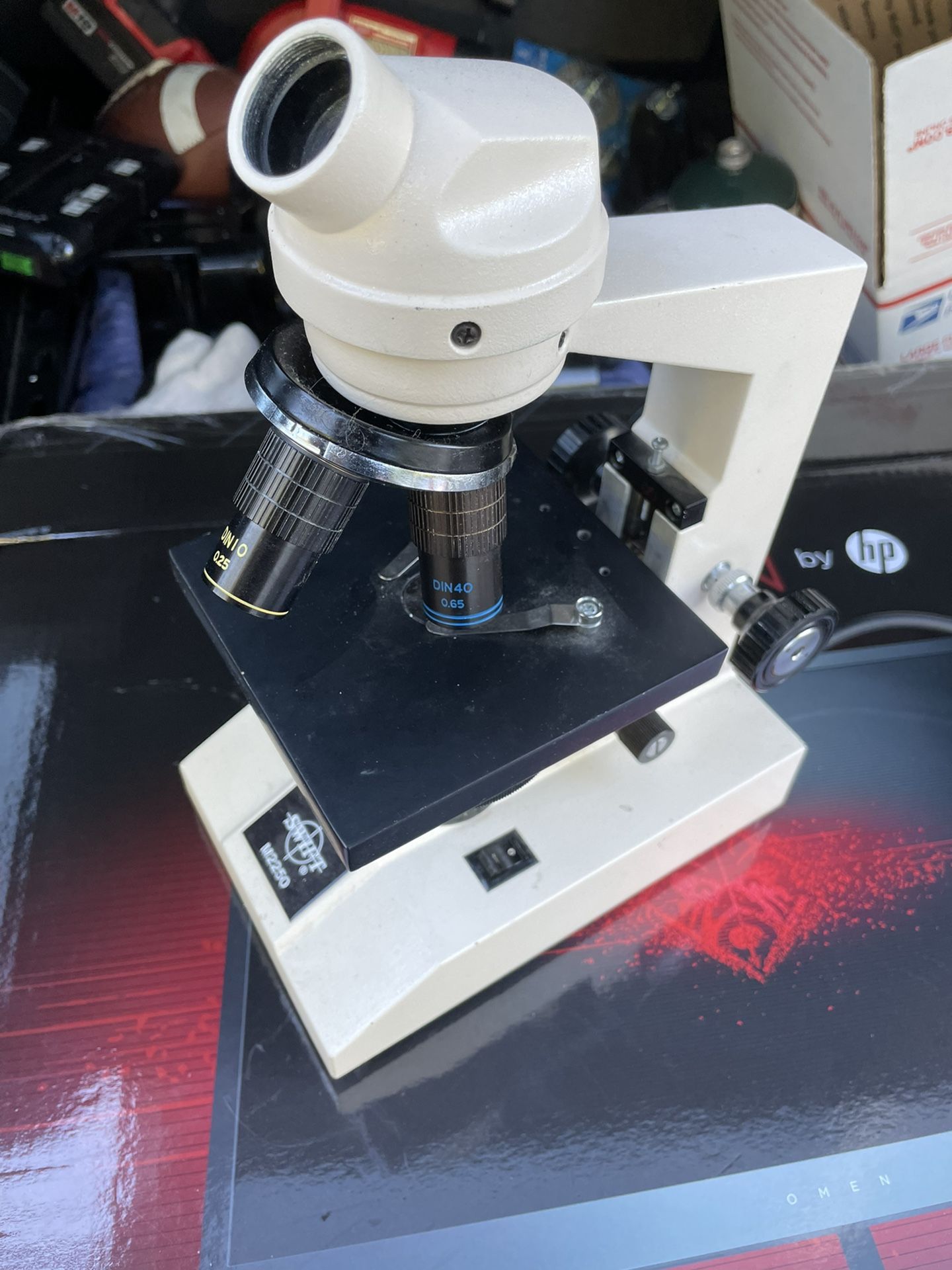 Swift M2251 Student Microscope
