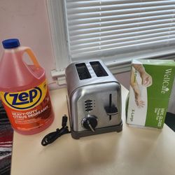 Cuisinart Toaster...degreaser & Box Of Powder Free Gloves..all 3 Items $15