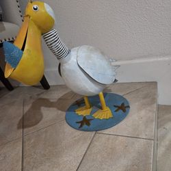 Pelican Statue 