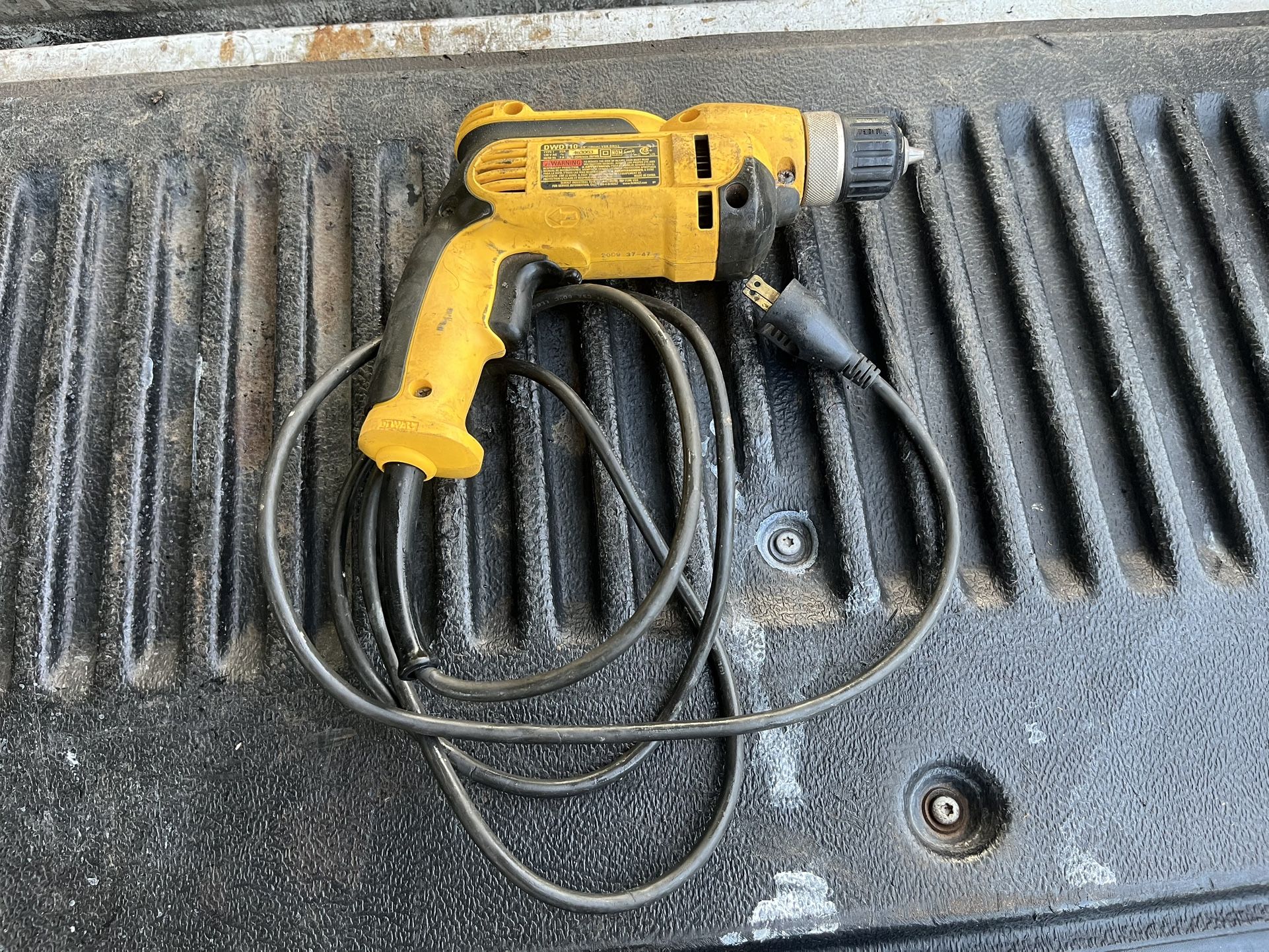 Dewalt Corded Electric Drill Works Great