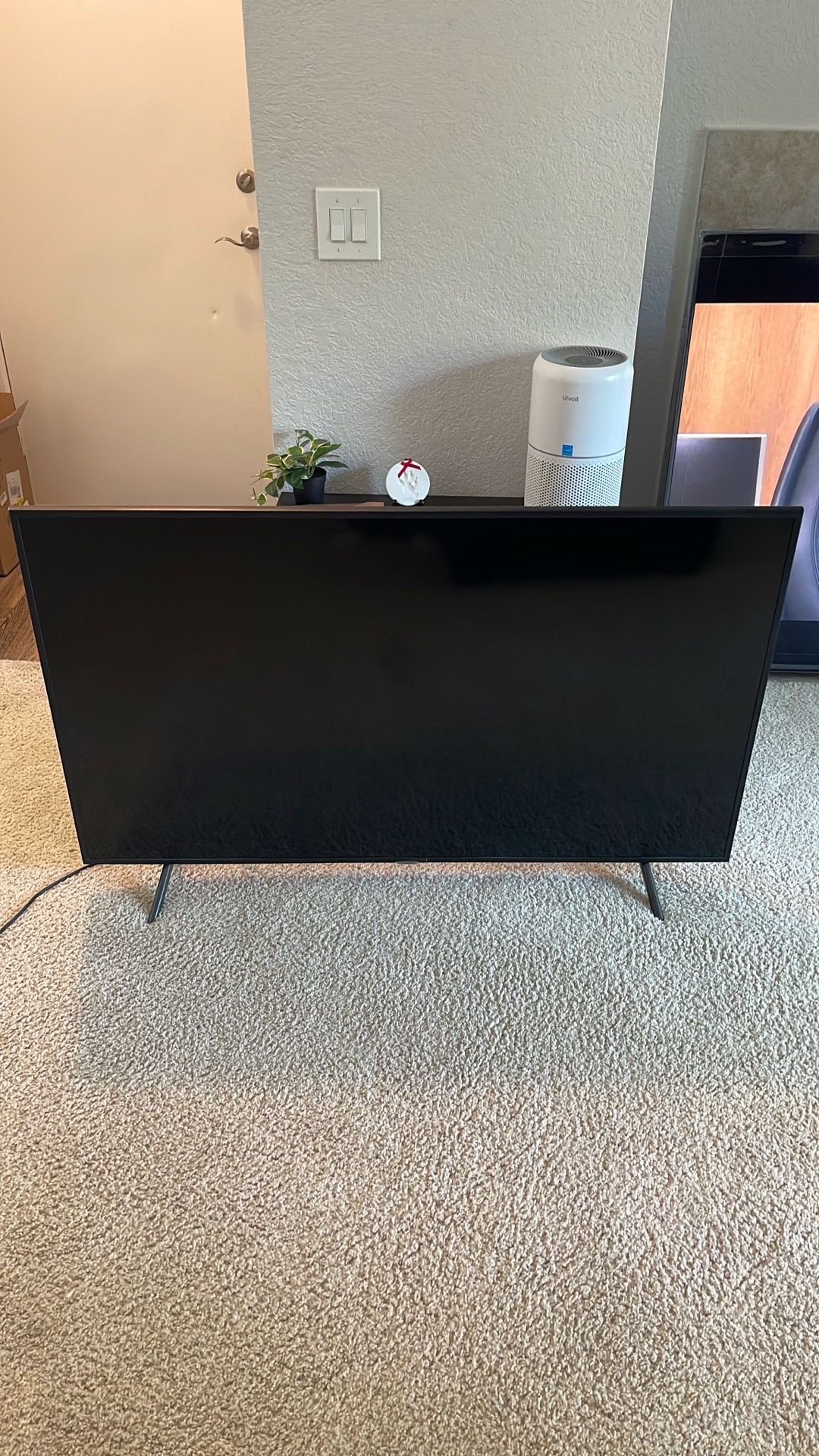 Samsung 60 inch tv For Sale + Mount (if you want it)