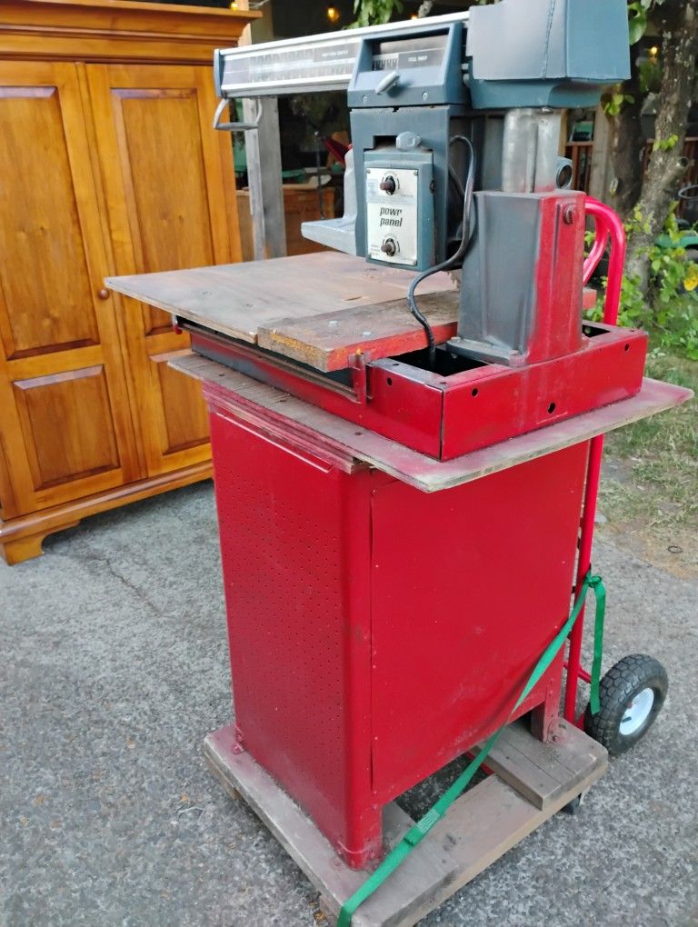 10" Radial Arm Saw With Stand And Wheels