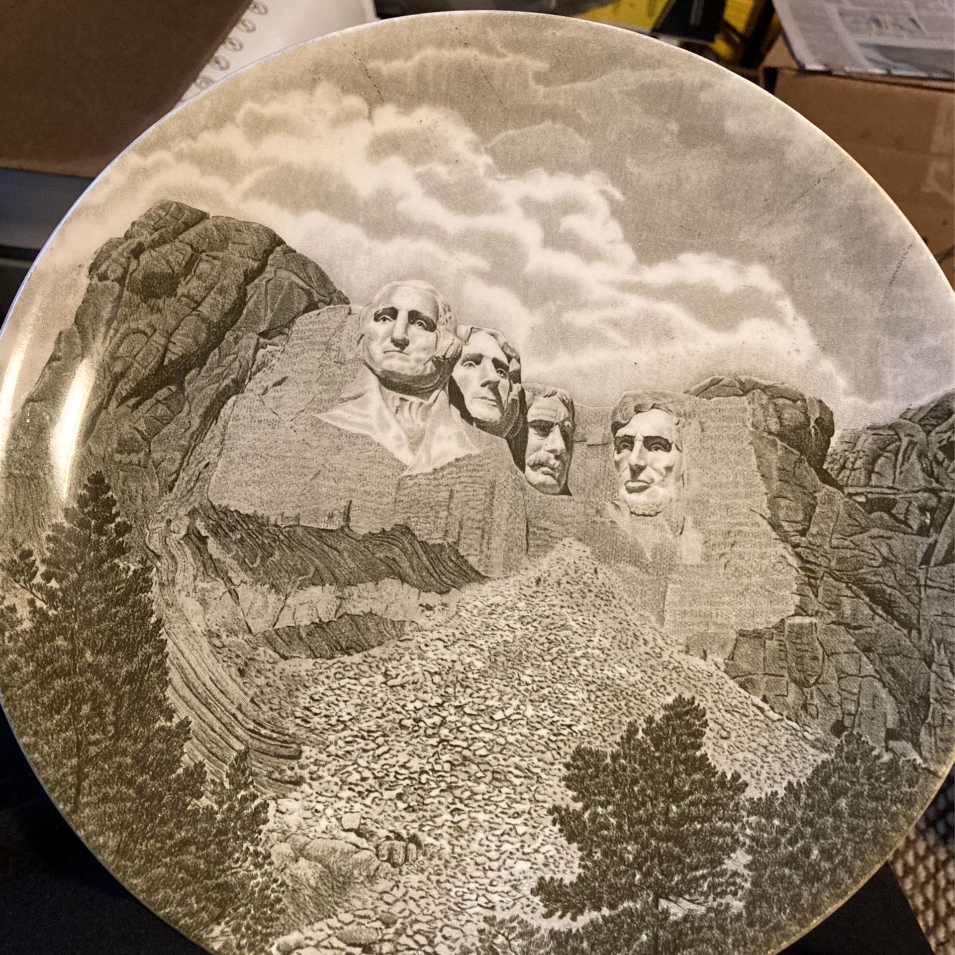 MT. Rushmore national Memorial Plate