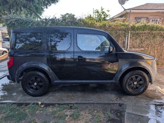 2006 Honda Element EX AWD – 141,000 Miles – Salvage Title