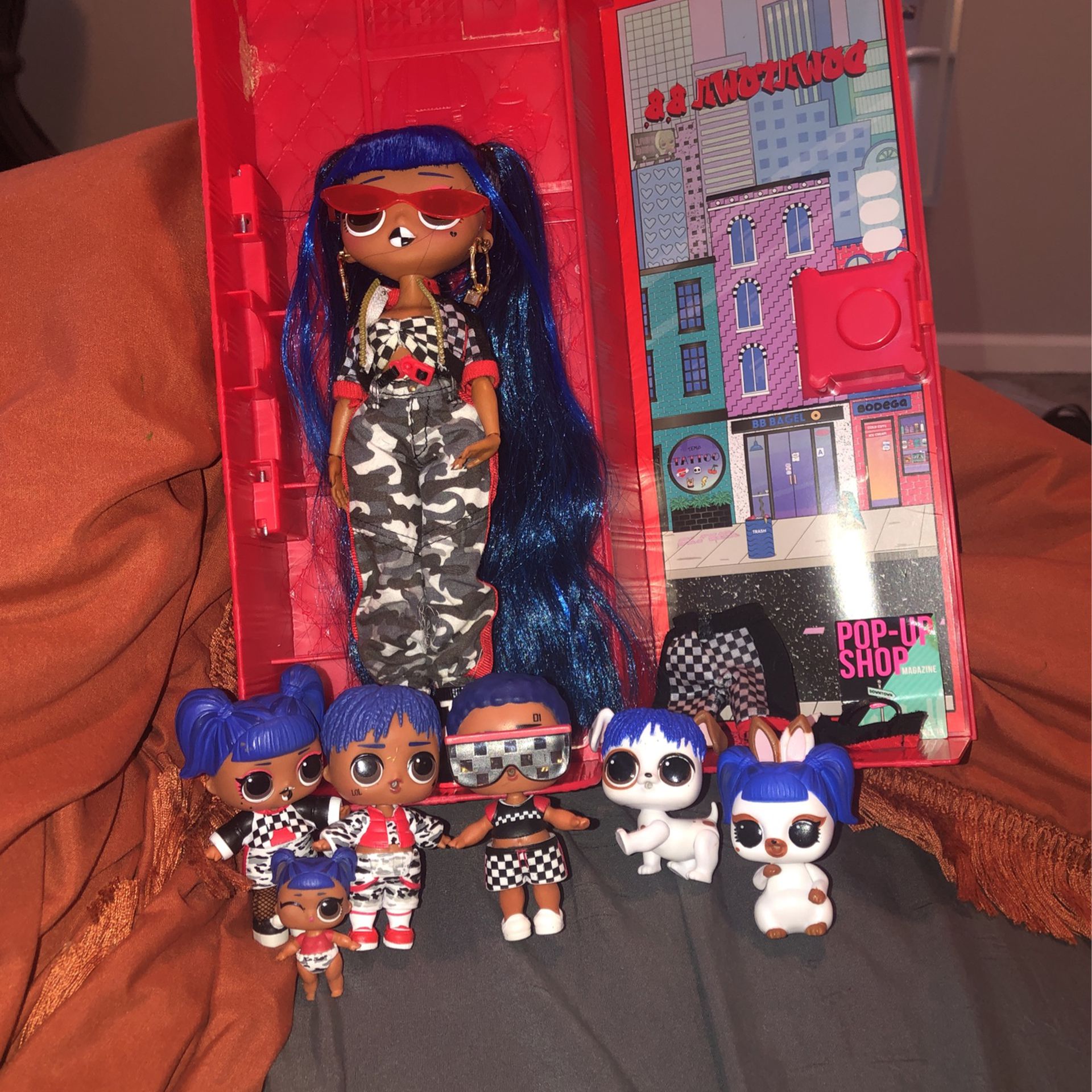 Lol surprise Omg Doll (Downtown B.B) (collectibles)