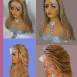 ✨18 In Layered Highlighted Blonde Dimensional Lace Wig w/Large Parting Area ✨