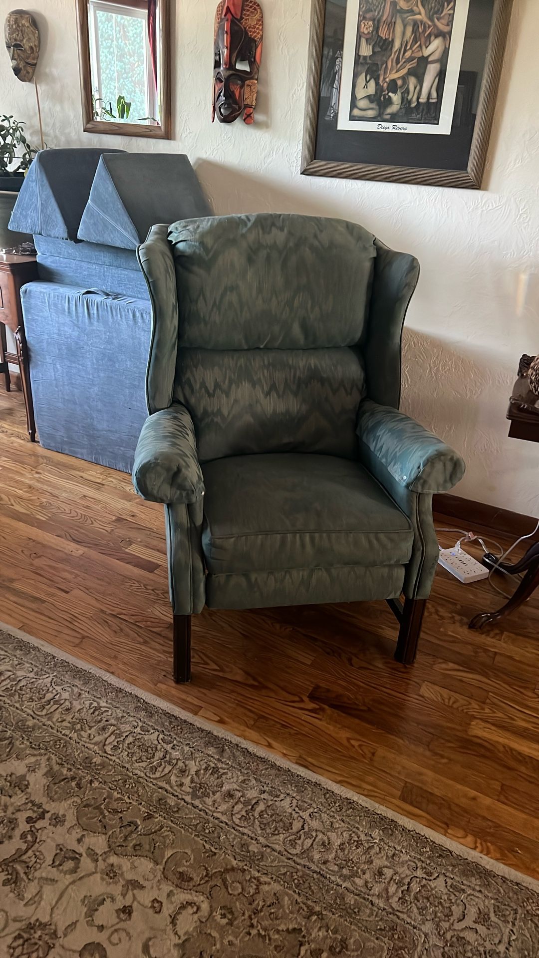 Free recliner
