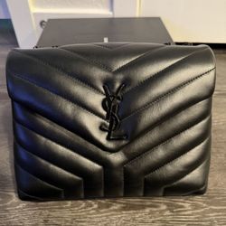 YSL LOULOU SMALL IN QUILTED LEATHER (FIRM FIRM)