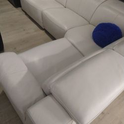 SECTIONAL GENUINE LEATHER RECLINER ELECTRIC WHITE COLOR.. DELIVERY SERVICE AVAILABLE 🚚💥✅🚚