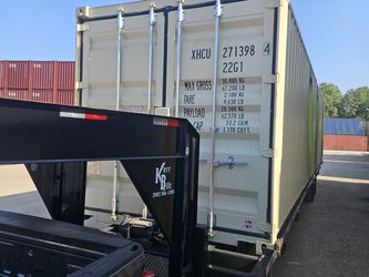 WIND & WATERTIGHT 20’ & 40’ SHIPPING CONTAINERS!