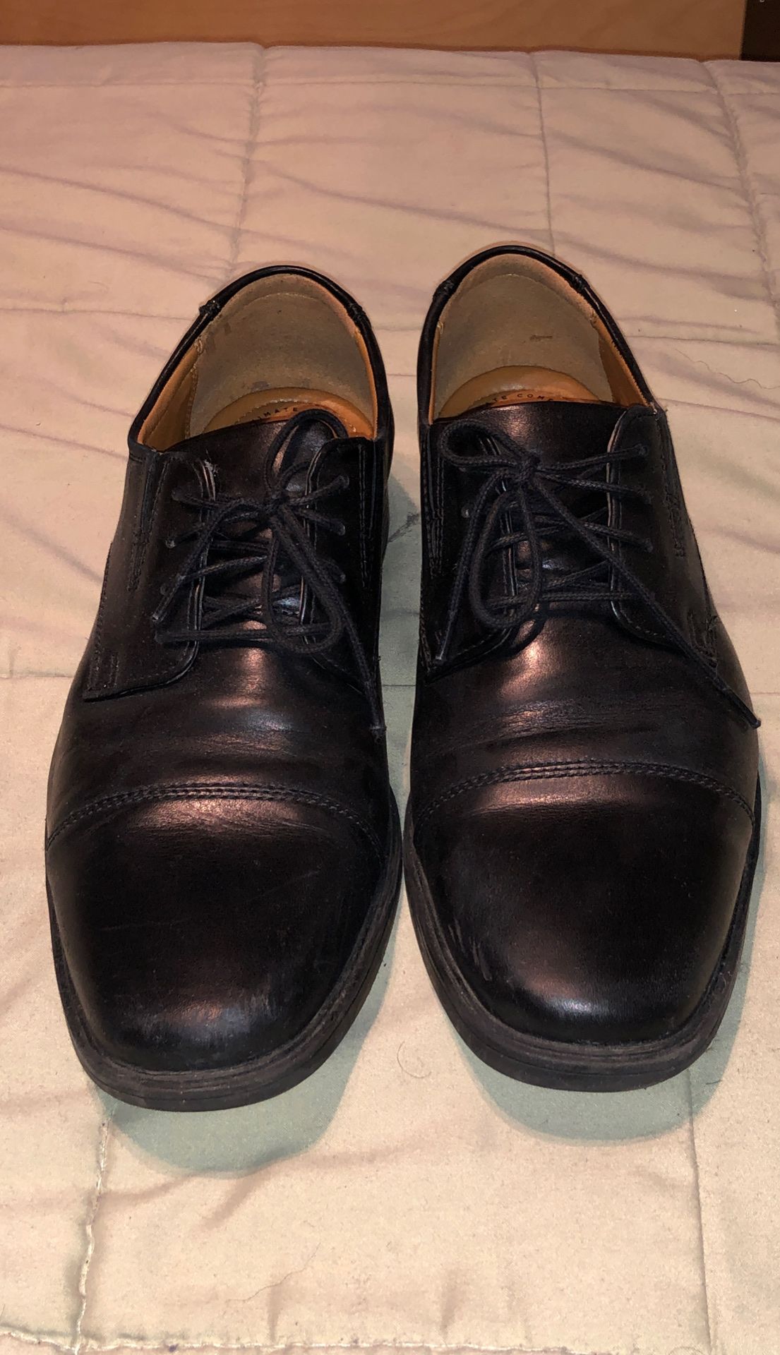 Clark’s men’s shoes sz. 9