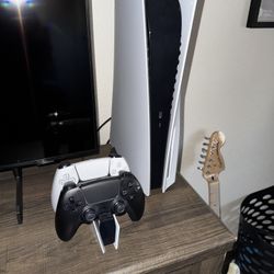 Ps5 2 Controllers & Sony Gaming Headset. All In Great Condition