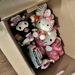 HUGE HELLO KITTY SANRIO PLUSHY LOT