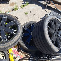 20 Inch Tires And Rim Maserati Fits20-inch Maserati wheels, Fits  5x114.3mm. 
