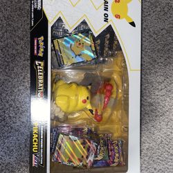 Pokémon Celebrations Premium Figure Collection