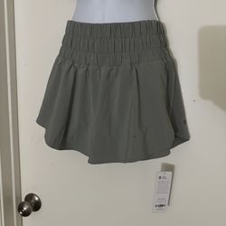 Women’s Short/ Skirt 