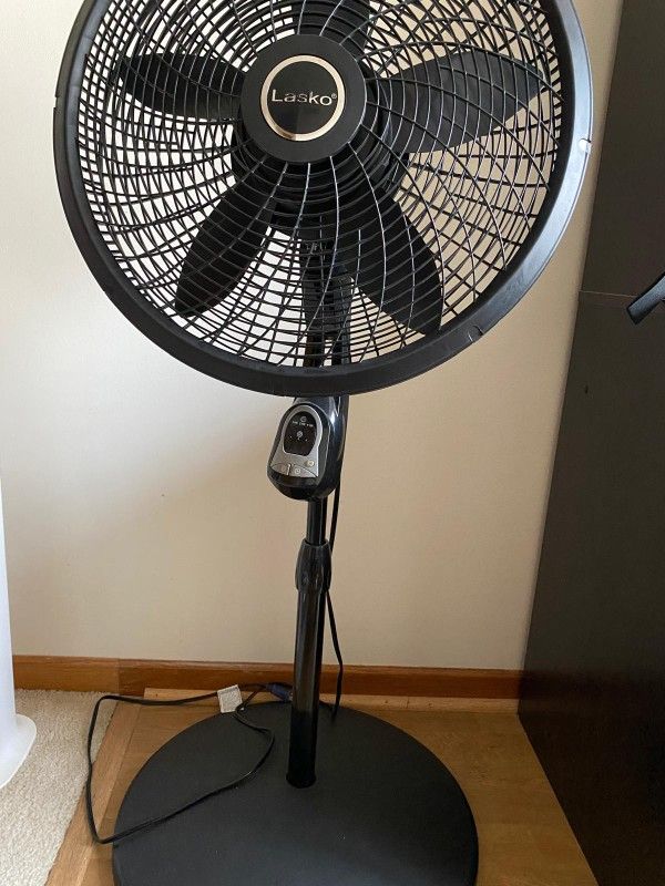 Lasko Pedestal Fan