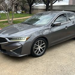 2024  Taos s sport low mileage  9000 cas h