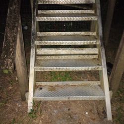 Diamond plated steps.