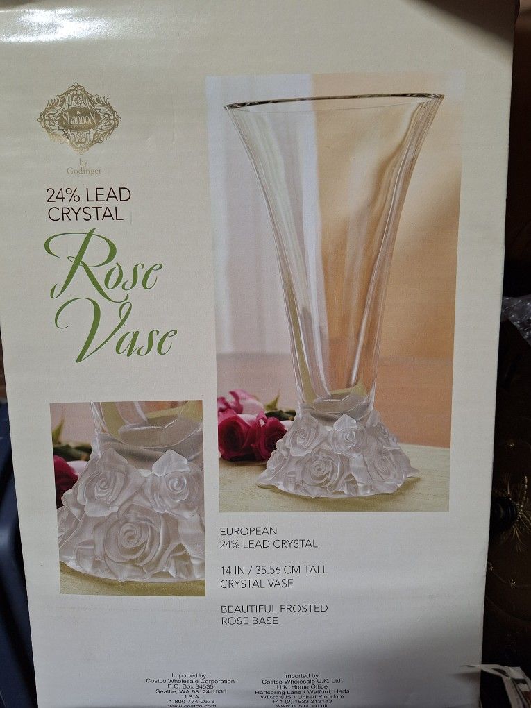 Rose Vase By ShannoN Crystal 