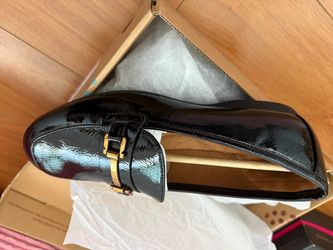 Black Crinkle Patent Kellsie size 8.5 slip on loafers Limited Edition