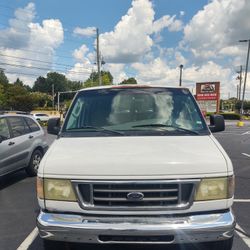 2003 Ford E-350